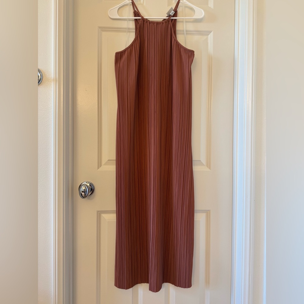 Knit Plisse Midi Shift Dress Brown
